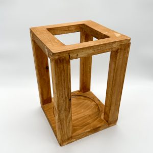 Petite lanterne en bois